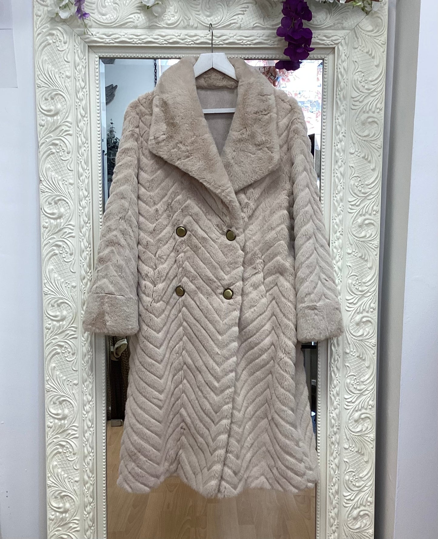 Avery faux fur