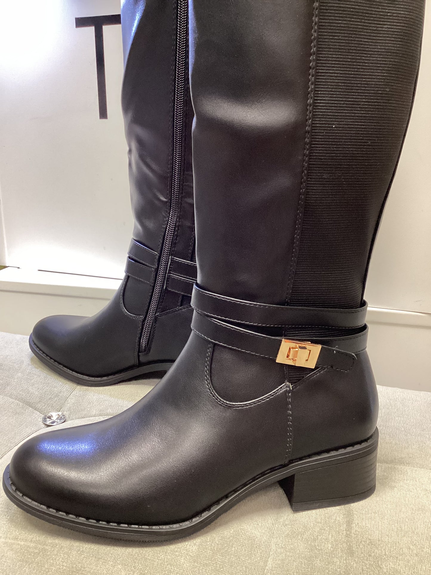 Daisy long boot