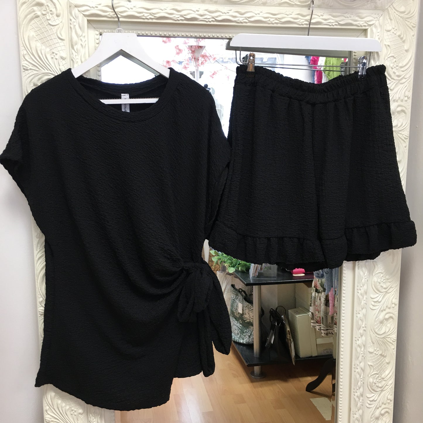 Anastasia short set