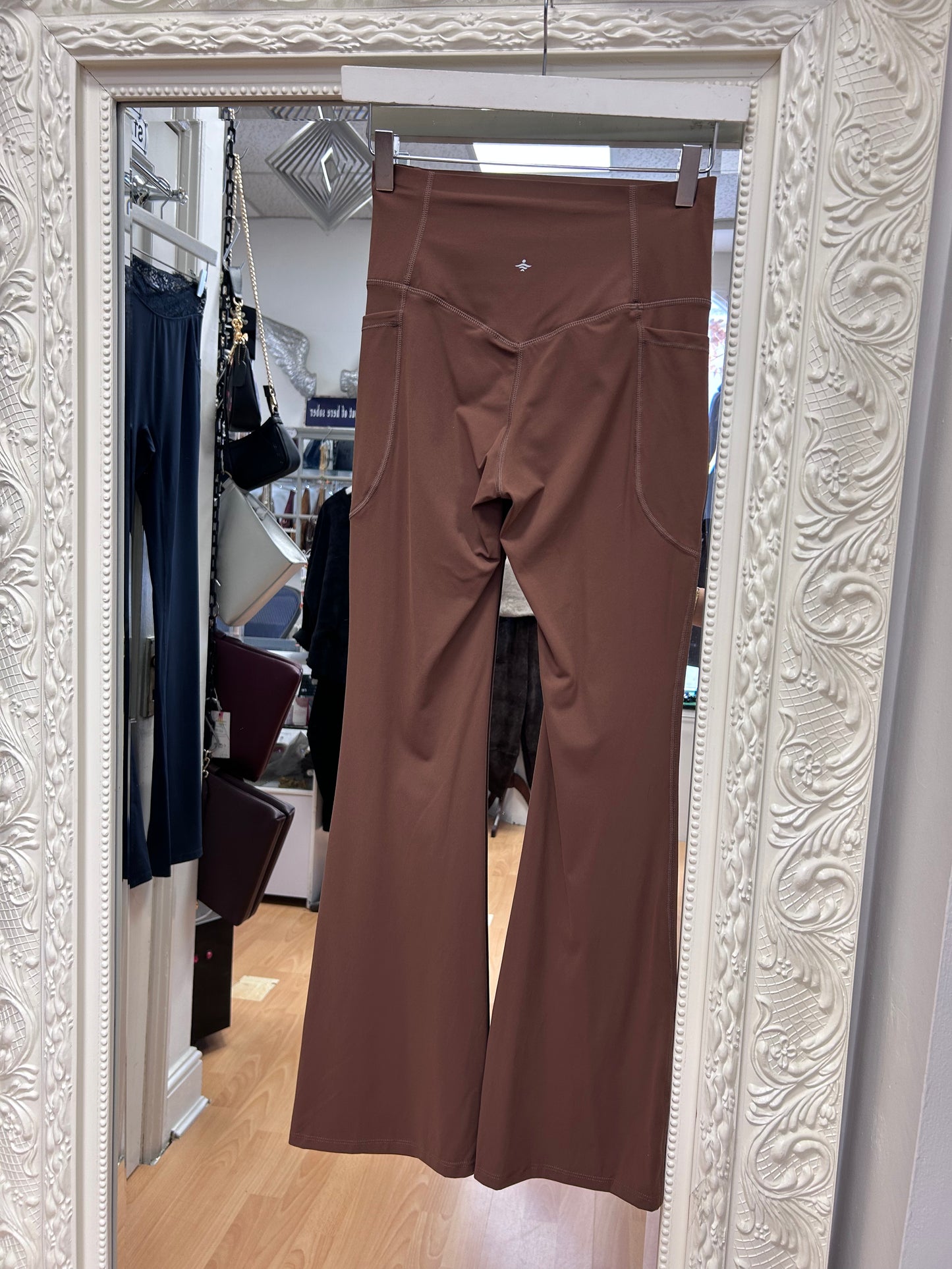 Halara Chocolate High Waisted Flare Leggings with Pockets – Size S H2