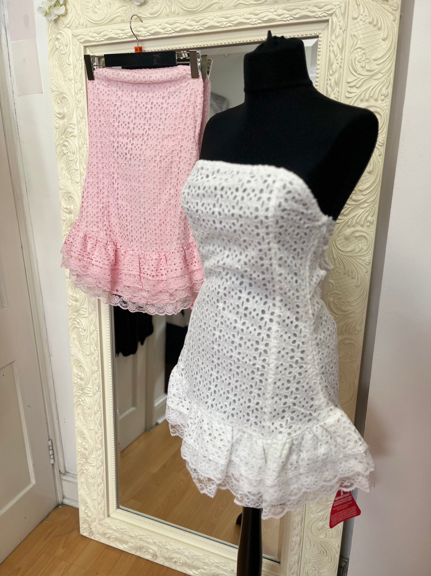 E101 Broderie Anglaise Bandeau Mini Dress – Pink or White | Size 10