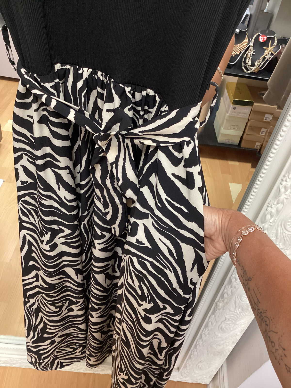 Tyra zebra dress