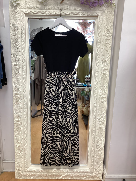 Tyra zebra dress