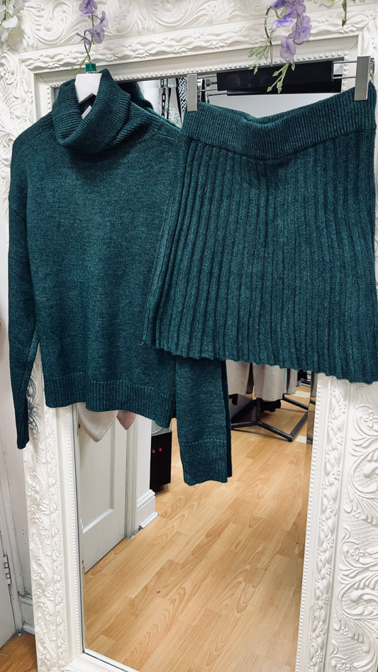 Effie Pleated Skirt Set