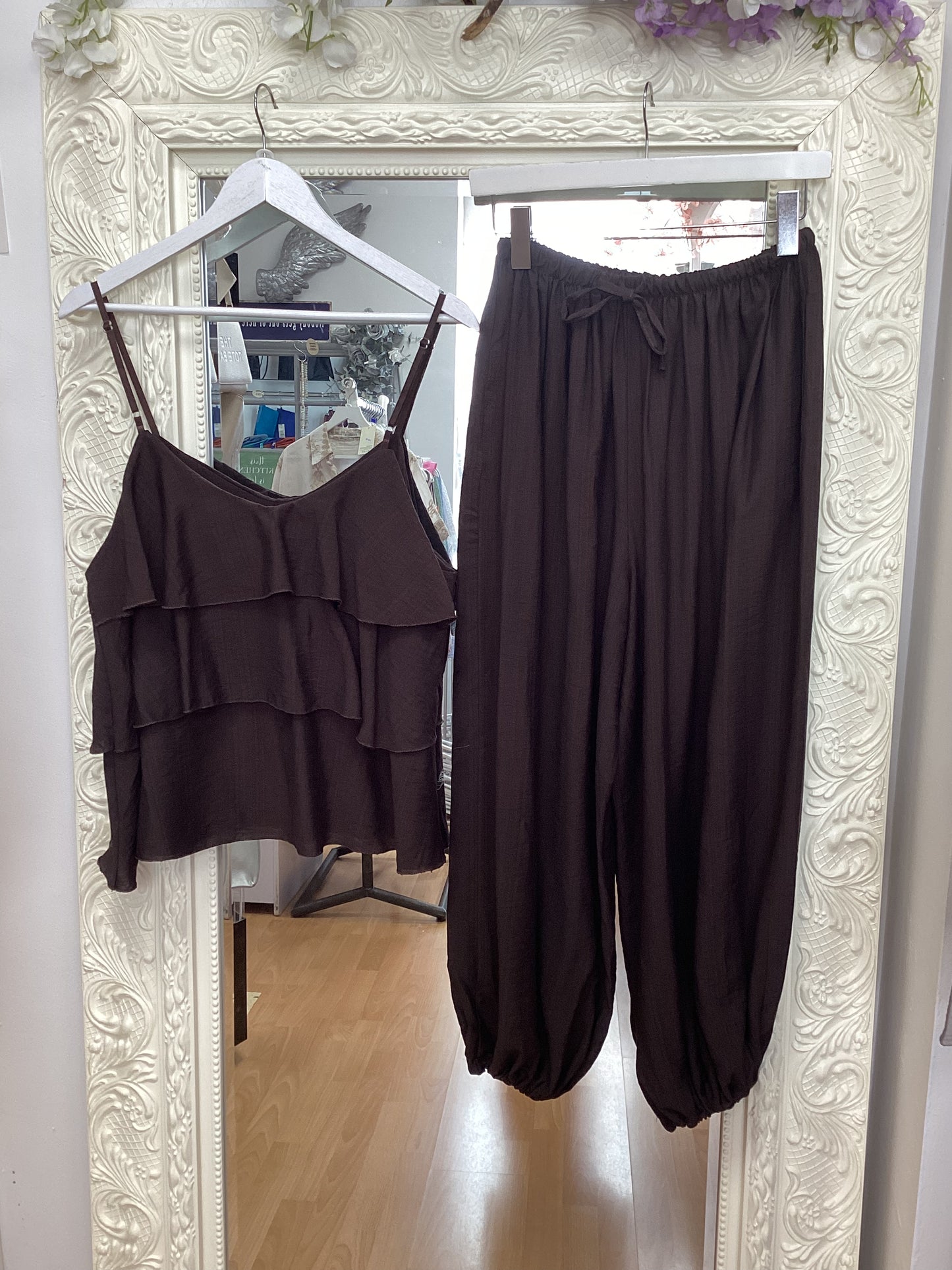 Summer - Crinkle Satin Two-Piece Set - Tiered Cami & Harem Jogger Pants Set