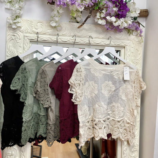 Grace short crochet top