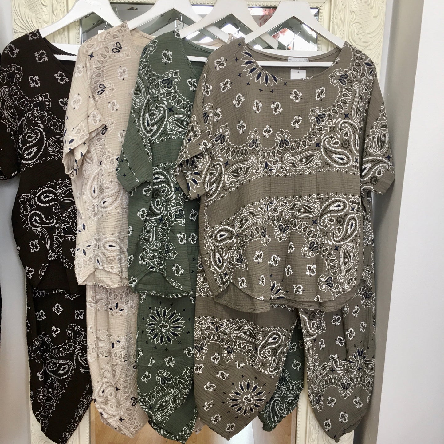 Callie cheesecloth co ord with pockets & paisley print