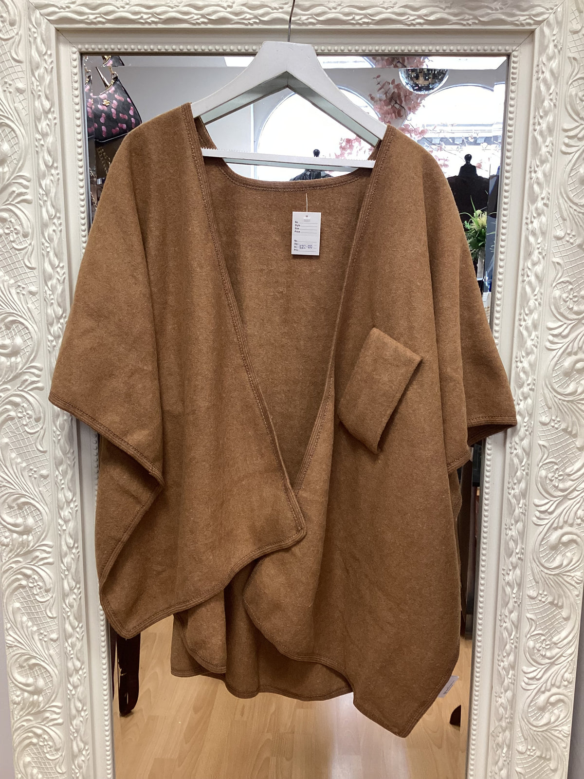 Sissy fleece poncho