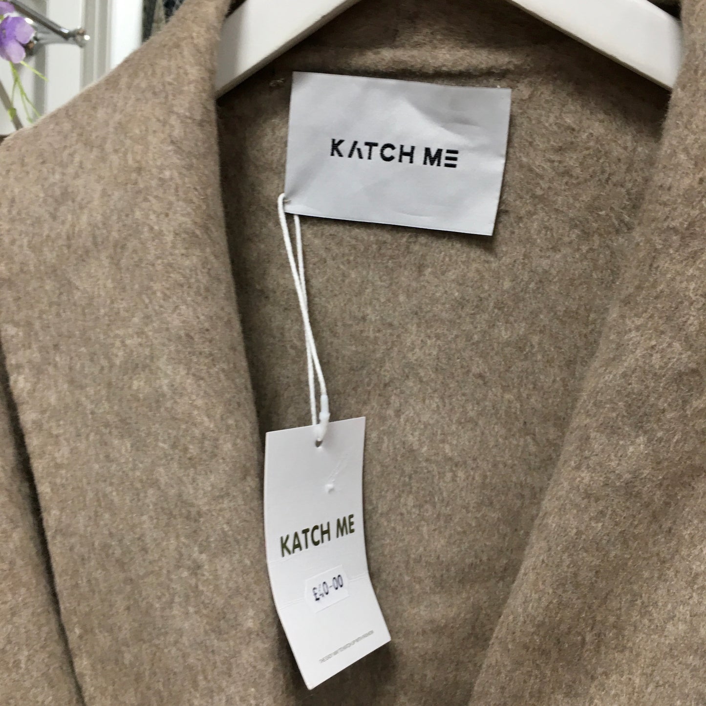 KATCH ME coat