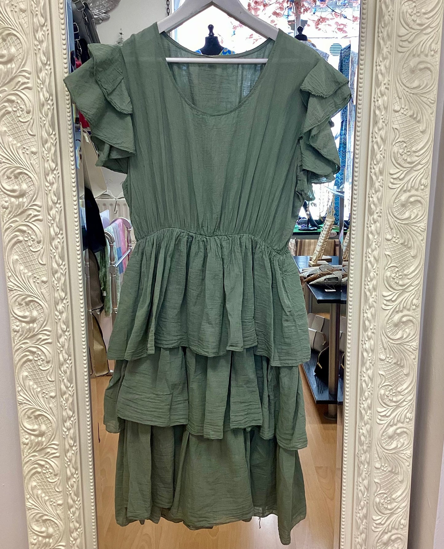 Lulu Tiered dresses