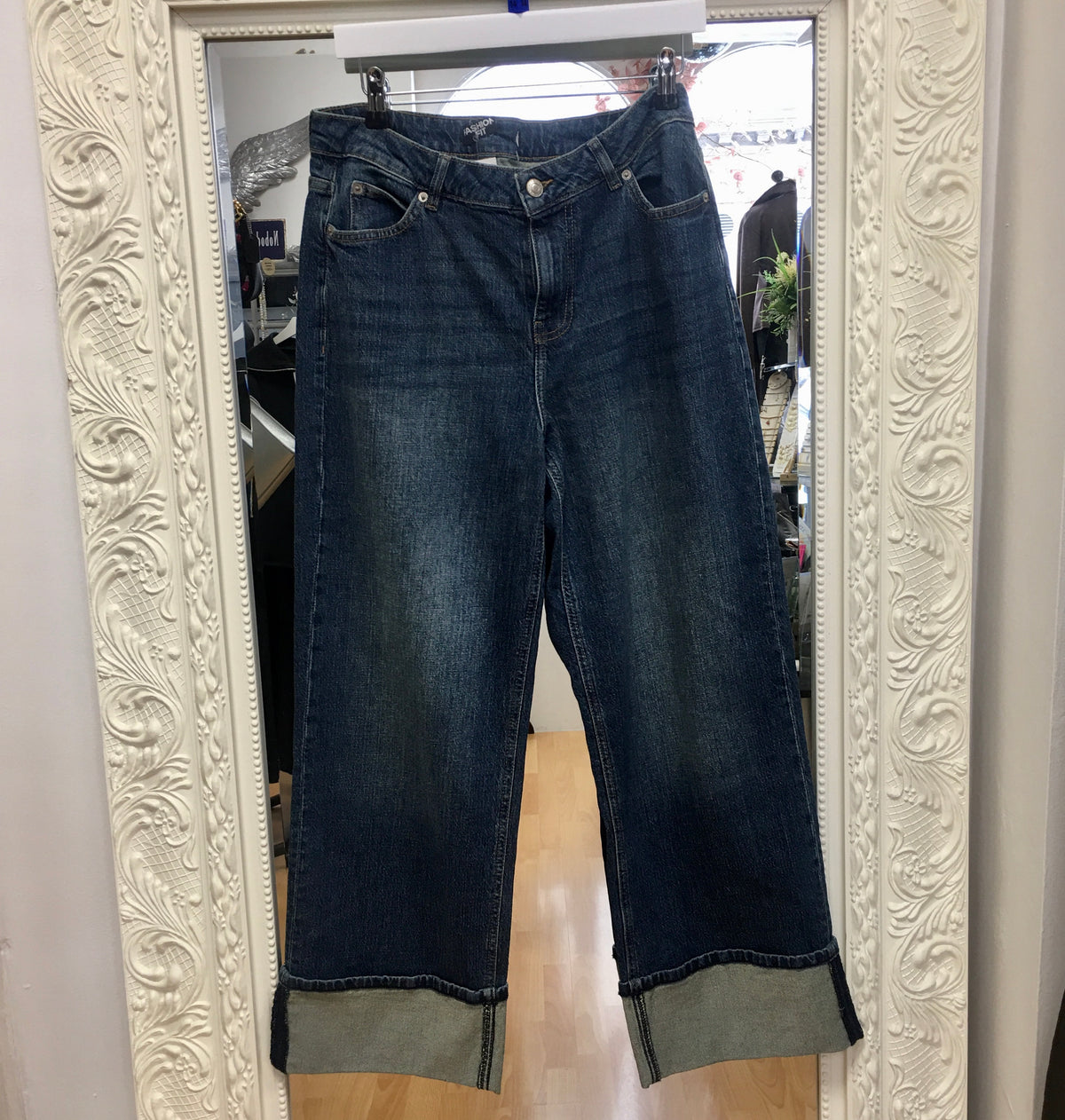 Fashion Fit cuffed bottom jeans
