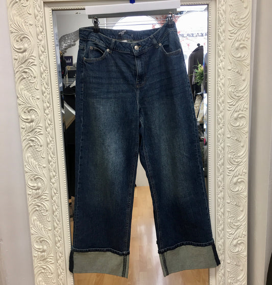 Fashion Fit cuffed bottom jeans