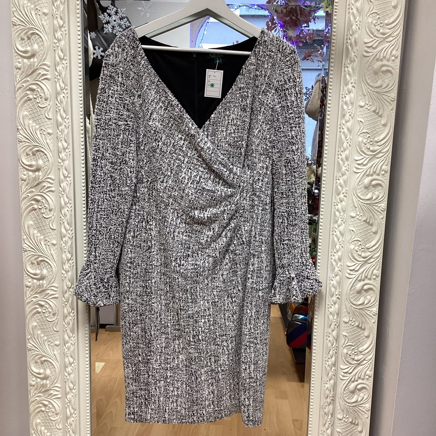 9 R Lauren Grey Dress