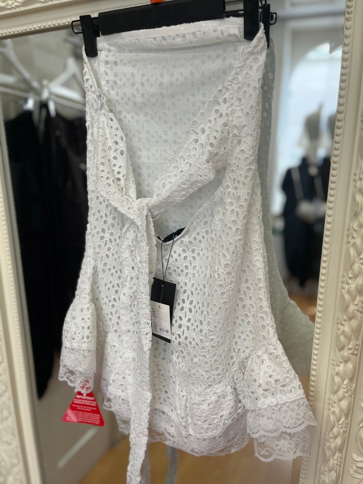 E101 Broderie Anglaise Bandeau Mini Dress – Pink or White | Size 10