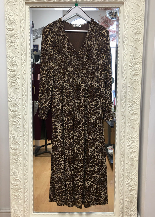 Tia leopard shirred waist dress