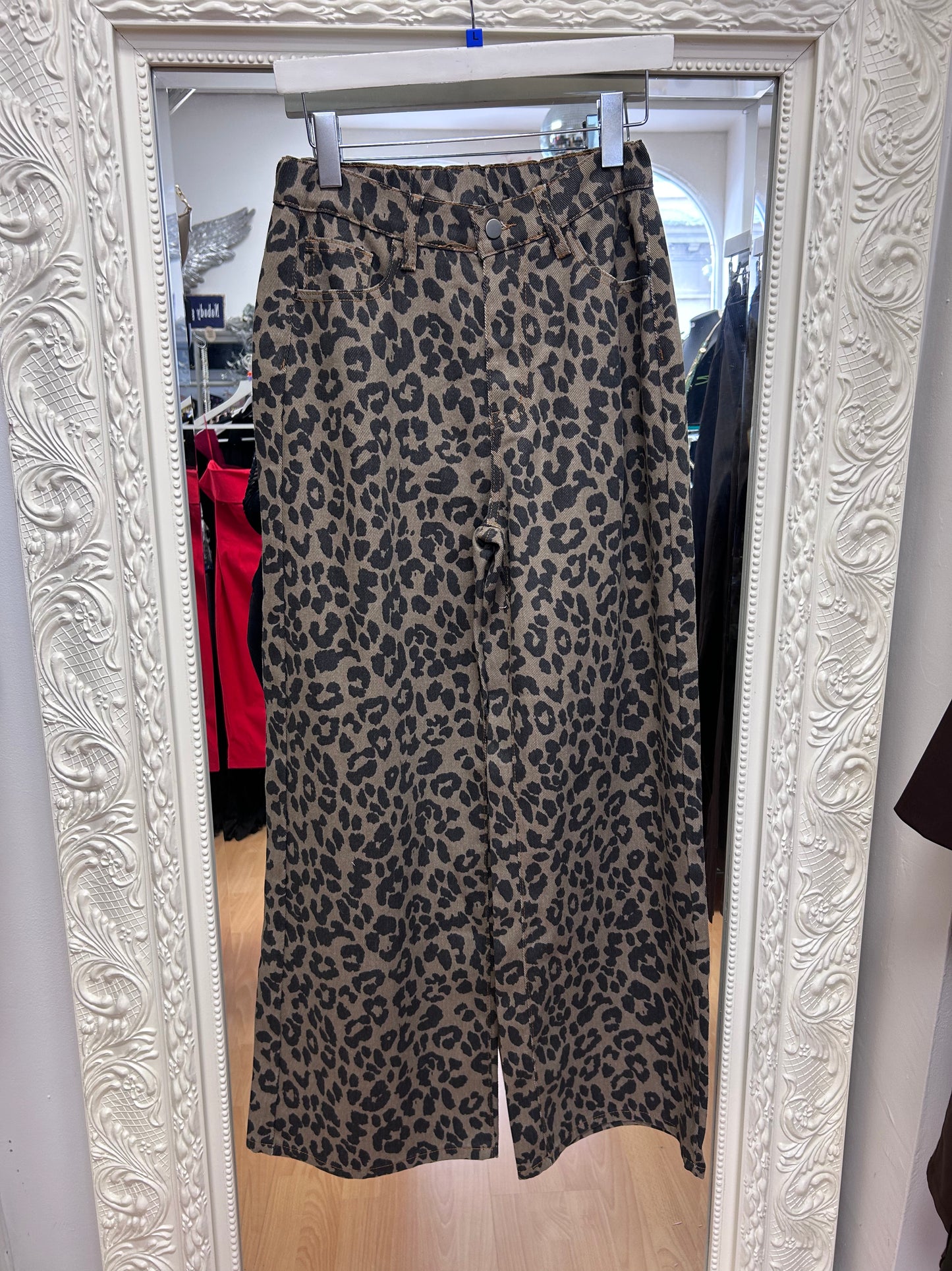 Louisa - Leopard Print Wide Leg Jeans – Large / Fits 12–14