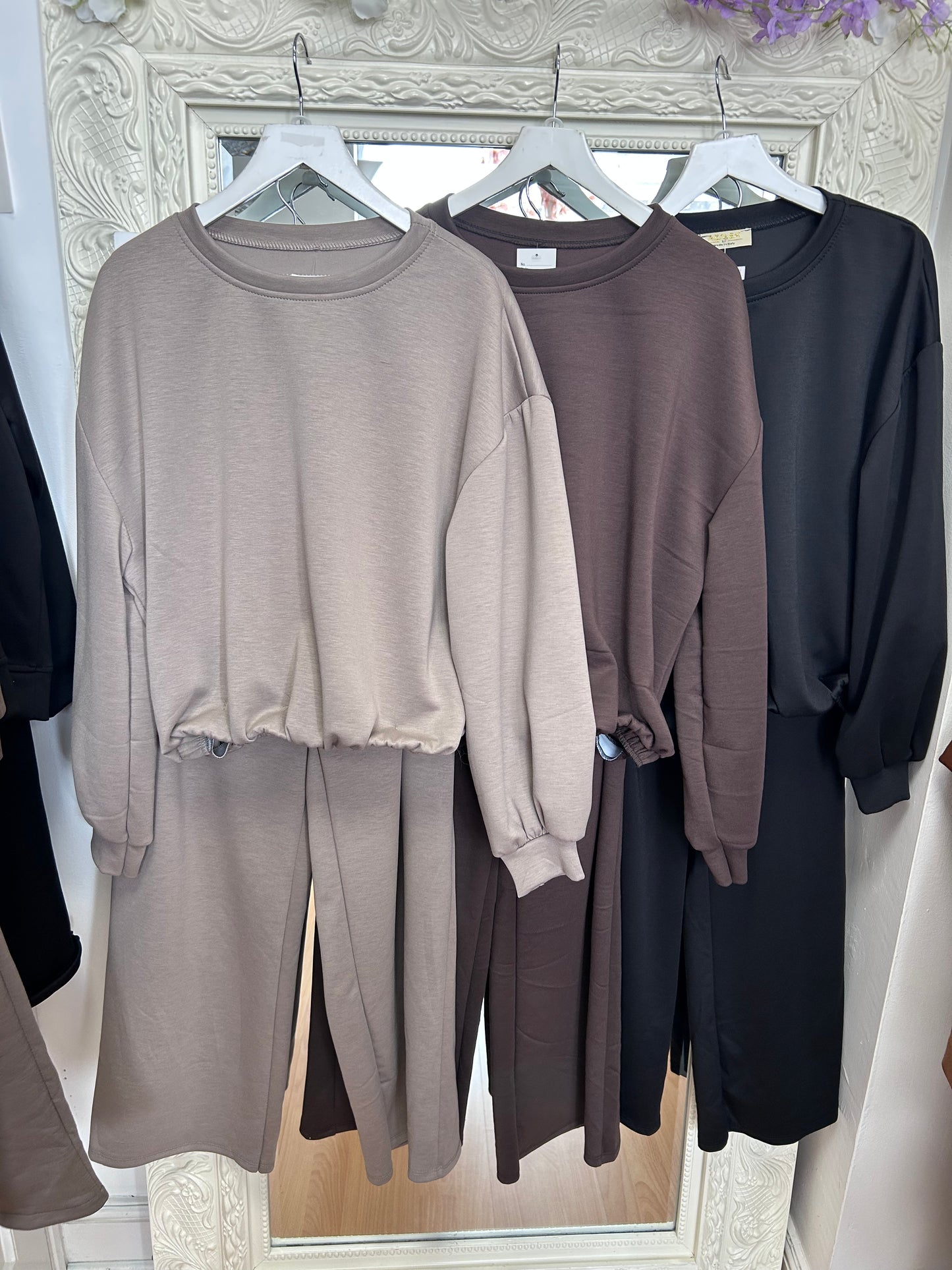 Joanie - Bubble Hem Top & Pin-Tuck Trouser Two Piece Set – Fits Up To 14